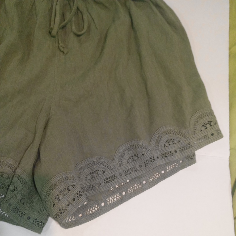 Women's Olive Green Lace Hem Shorts Size Small Elastic Waist Drawstring - Picture 2 of 9